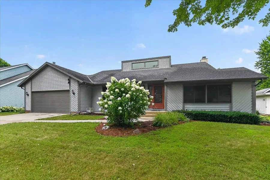 1562 Kuhle Drive, Sun Prairie, WI 53590 - #3