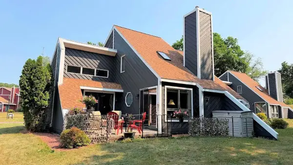 874 Xanadu Road #Glade 4, Wisconsin Dells, WI 53965