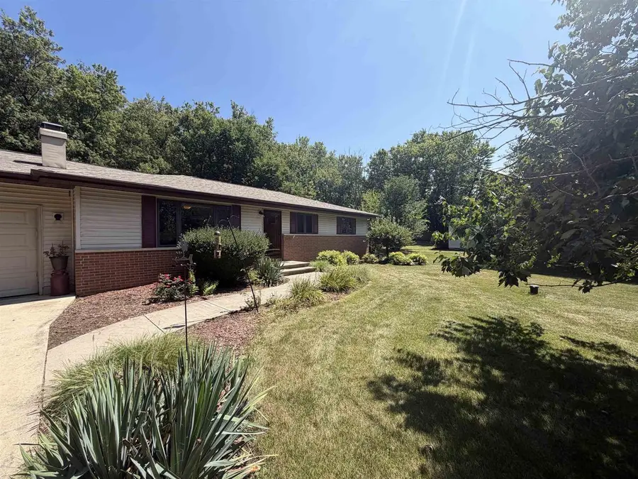 2451 S Country Lane, Beloit, WI 53511 - #3