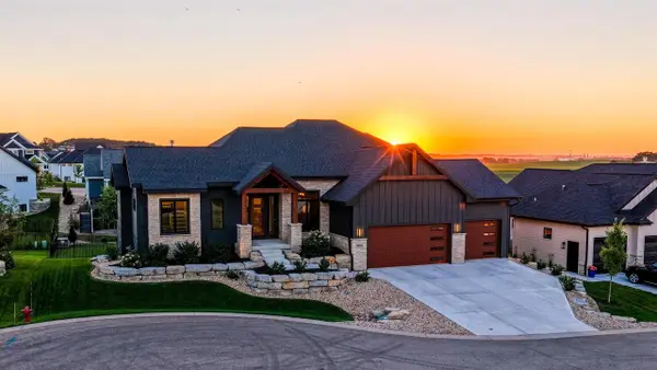 5013 Apricot Blossom Court, Waunakee, WI 53597
