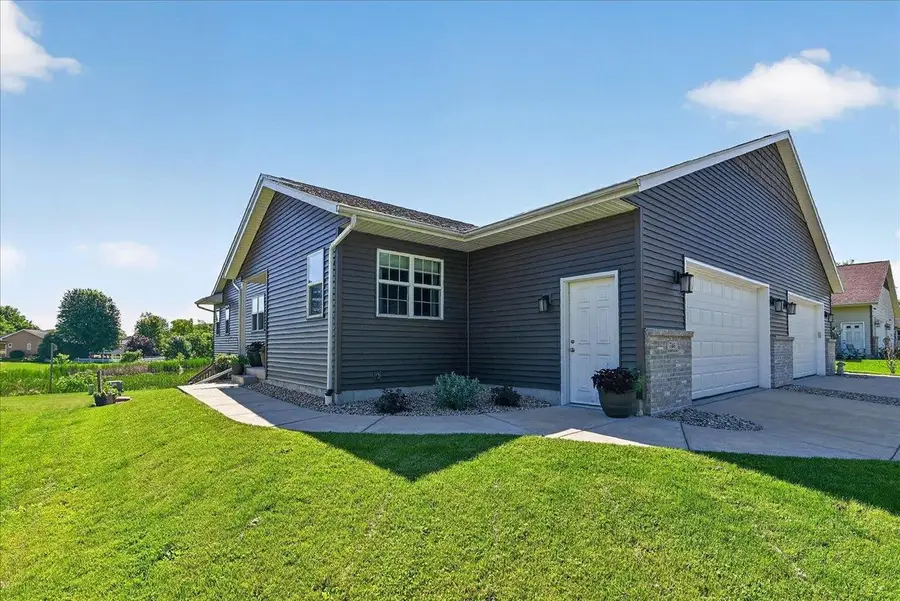 746 Thompson Drive, Oregon, WI 53575 - #2