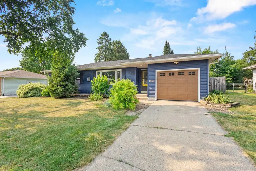 4210 Sunnyside Crescent, Madison, WI 53704 - #2