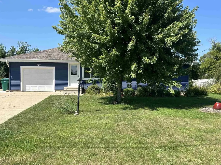 3046 West Avalon Road, Janesville, WI 53546 - #2