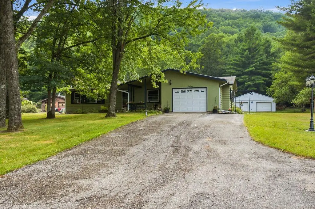 1877 Highway 13, Friendship, WI 53934 - #1