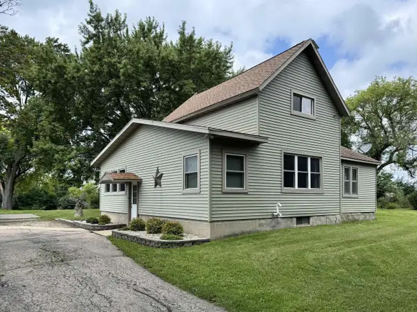 N5889 S Crystal Lake Road, Beaver Dam, WI 53916