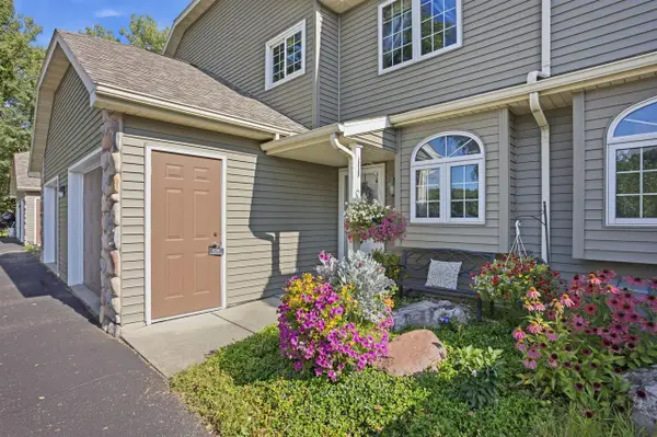 1066 Hillside Drive #4, Wisconsin Dells, WI 53965