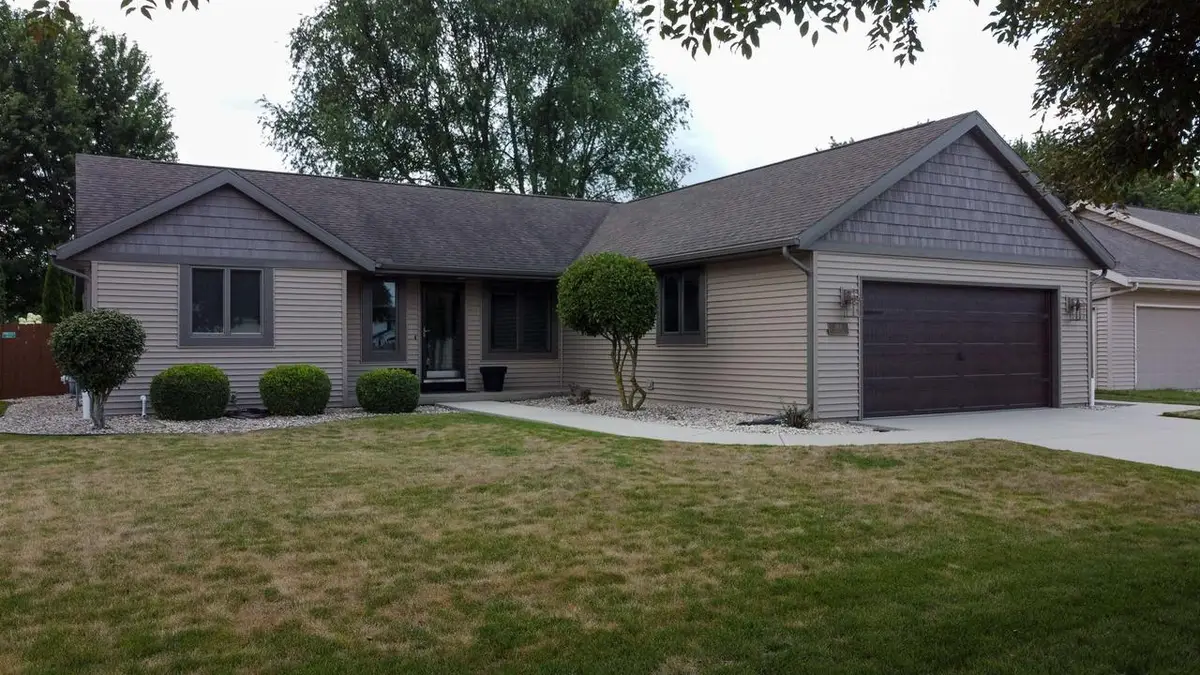 3800 Amber Lane, Janesville, WI 53546 - #1