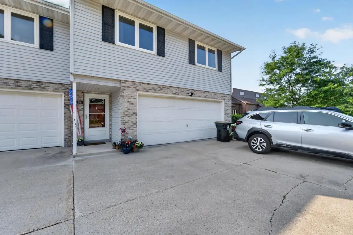 213 Broadway Drive, Sun Prairie, WI 53590 - #1