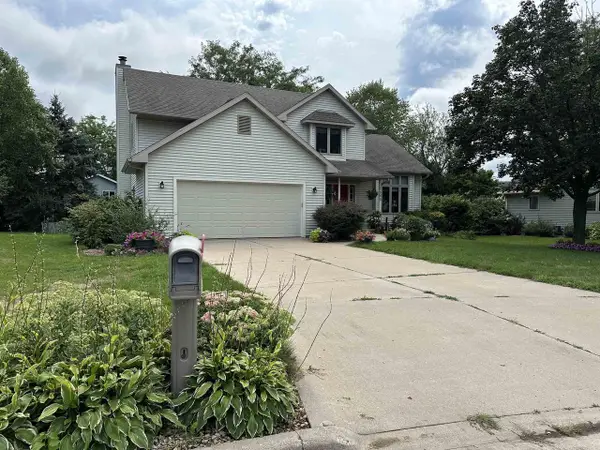 1643 Erin Hill, Stoughton, WI 53589