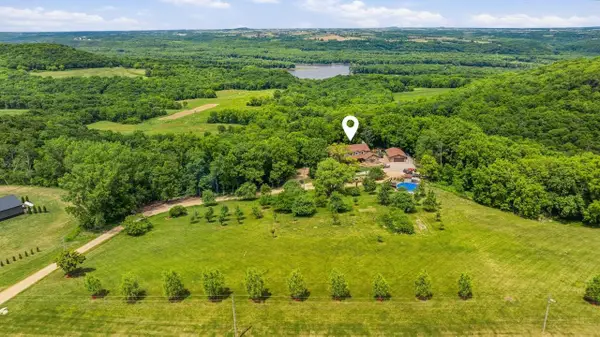 1763 St Catherine Road, Bellevue, IA 52031