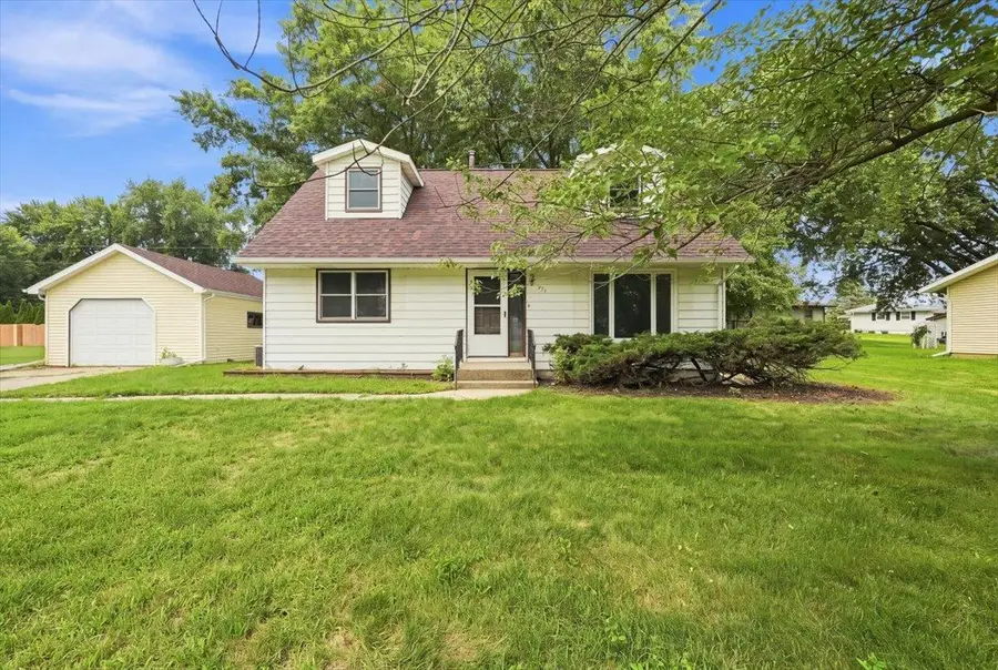 221 McCormick Street, Belleville, WI 53508 - #3