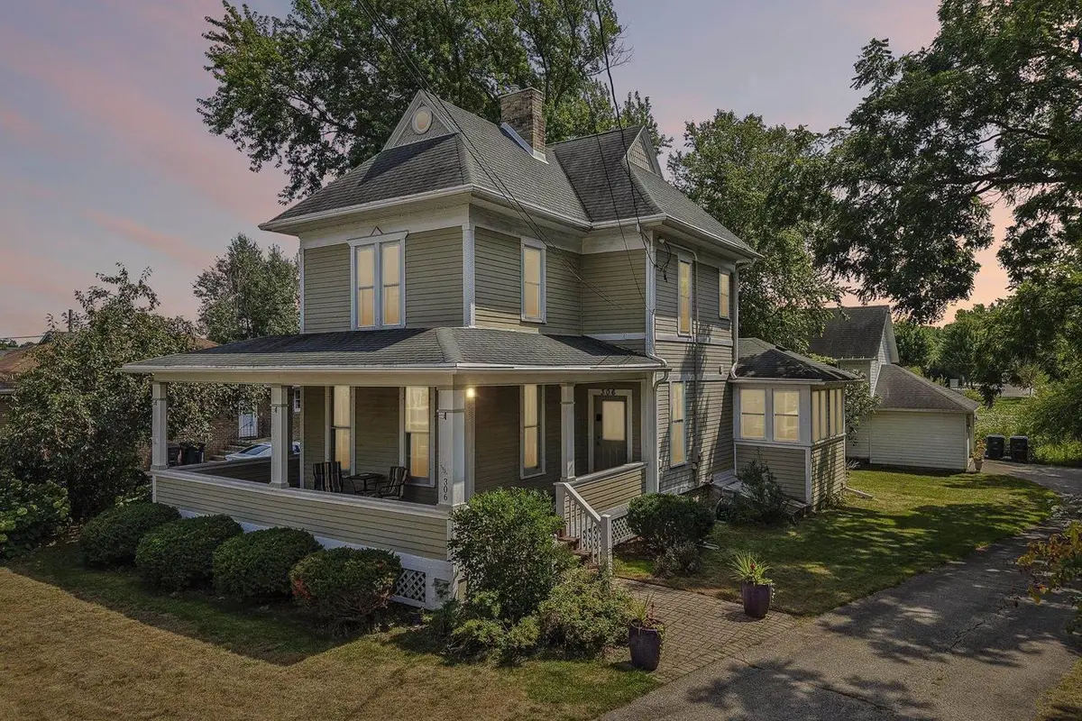 306 W Lake Street, Lake Mills, WI 53551 - #1