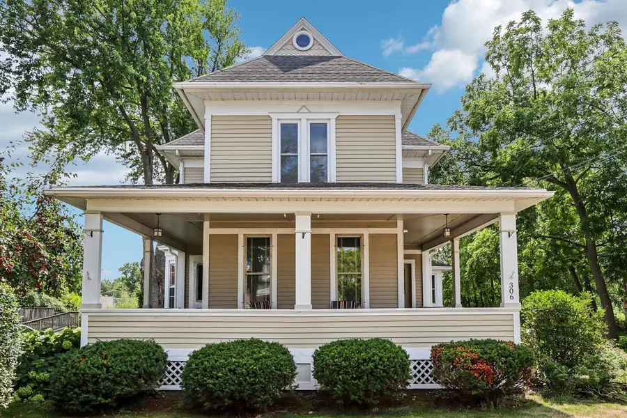 306 W Lake Street, Lake Mills, WI 53551 - #2