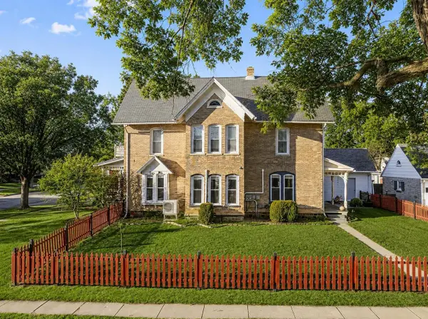 121 S Wisconsin Street, Elkhorn, WI 53121