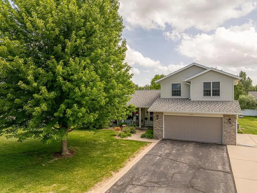 509 Gold Coast Lane, Evansville, WI 53536 - #2