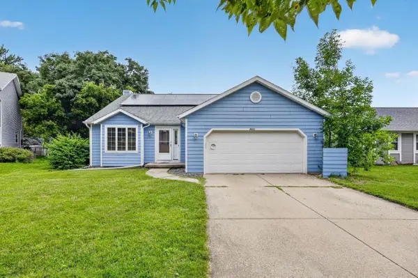 7862 W Oakbrook Circle, Madison, WI 53717