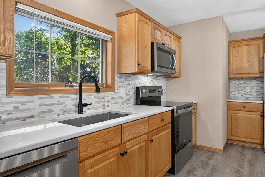 662 11th Street, Baraboo, WI 53913 - #3