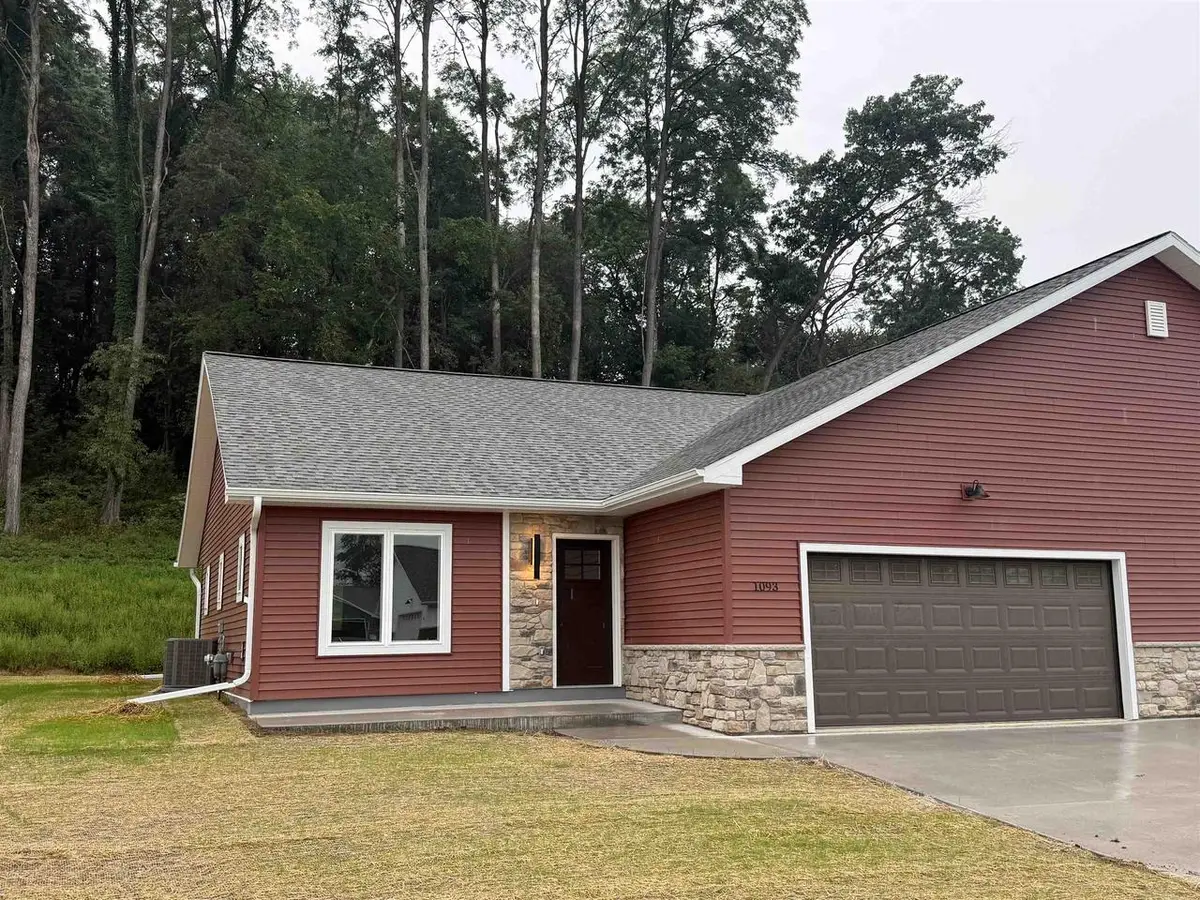 1093 Rusalka Circle, Reedsburg, WI 53959 - #1