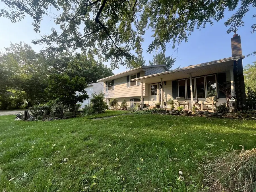 208 1st Street, Rio, WI 53960 - #3