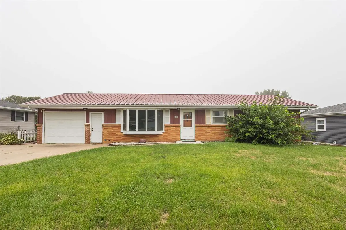 240 St Ann Avenue, Dickeyville, WI 53808 - #1