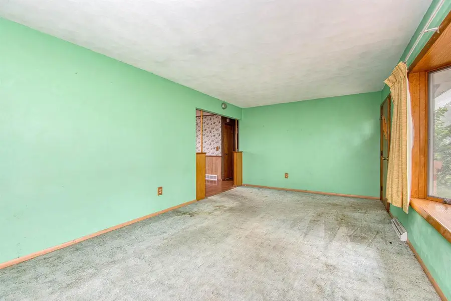 240 St Ann Avenue, Dickeyville, WI 53808 - #3