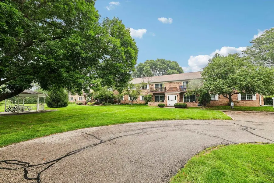 3412 Valley Ridge Road #4, Middleton, WI 53562 - #3