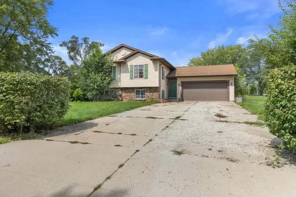 325 W Rice Drive, Beloit, WI 53511