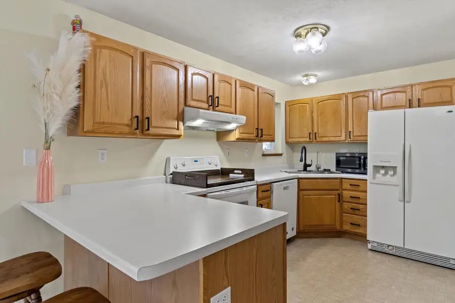 325 W Rice Drive, Beloit, WI 53511 - #2
