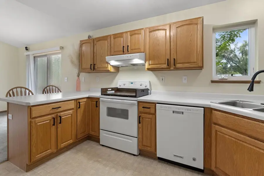 325 W Rice Drive, Beloit, WI 53511 - #3