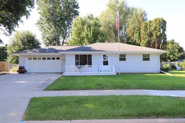 1325 Nicolet Street, Janesville, WI 53546
