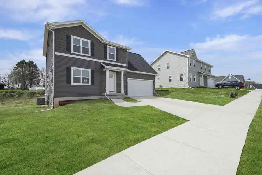 203 Dahlia Drive, Stoughton, WI 53589 - #2