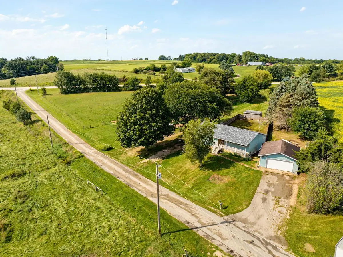 5635 Mack Lane, Gratiot, WI 53541 - #1