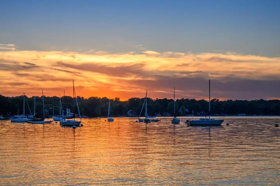 3668 Lake Mendota Drive, Madison, WI 53705 - #2