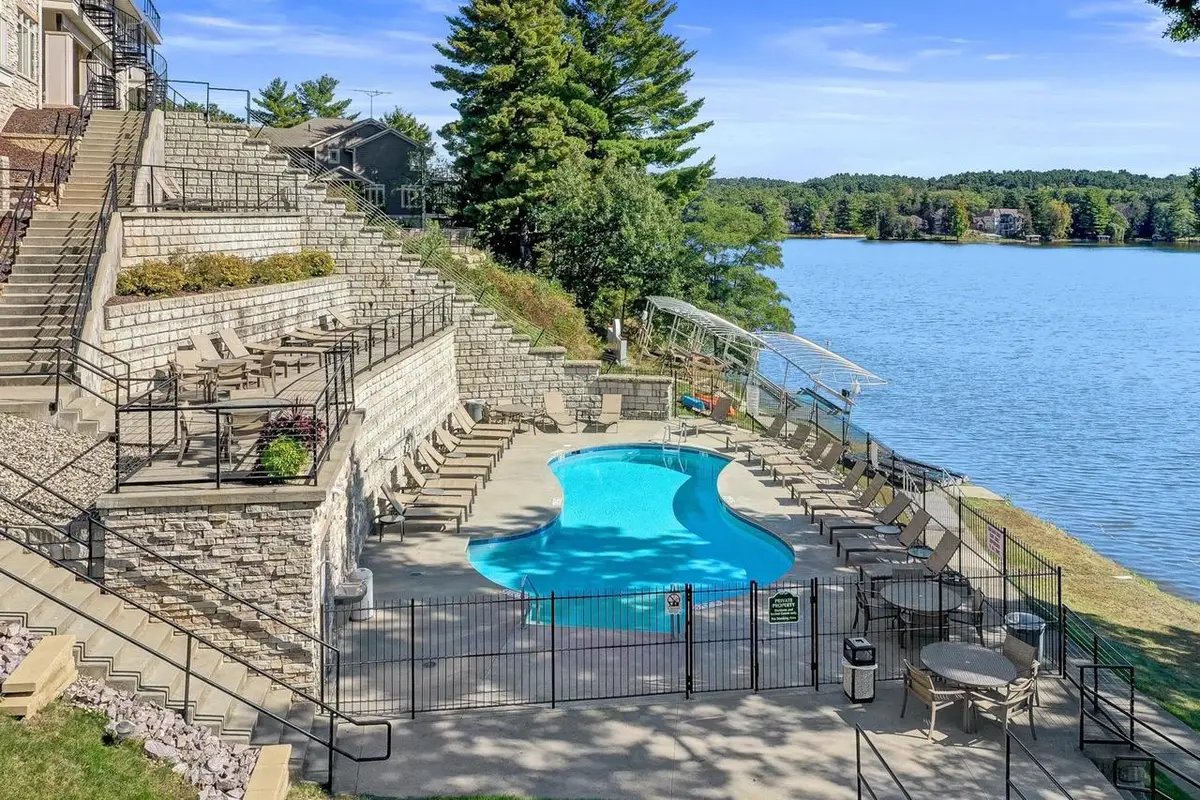670 E Lake Avenue #210, Wisconsin Dells, WI 53965 - #1