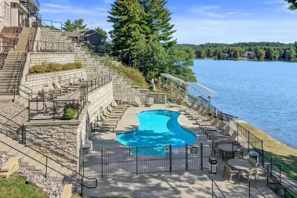 670 E Lake Avenue #210, Wisconsin Dells, WI 53965