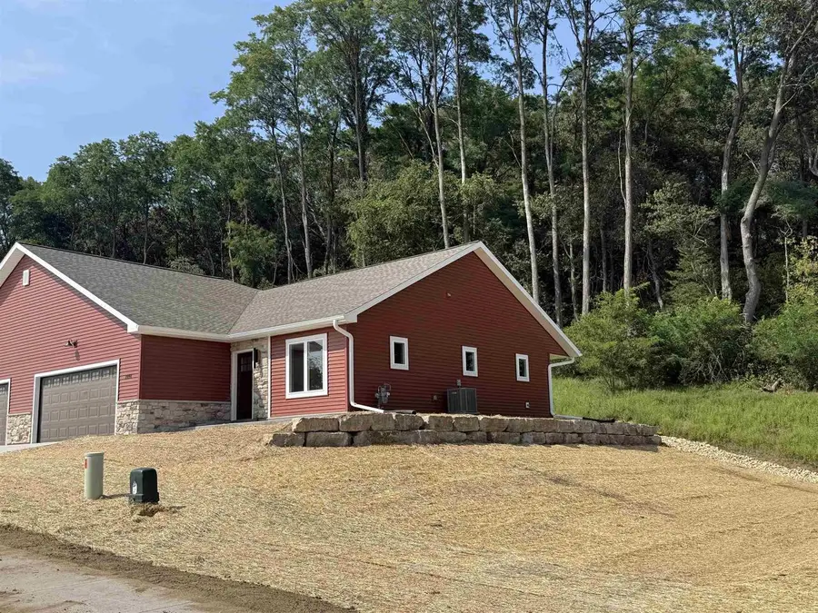 1091 Rusalka Circle, Reedsburg, WI 53959 - #2