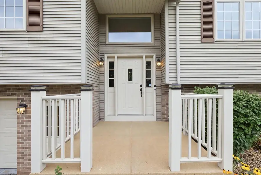 1182 Broadway Drive, Sun Prairie, WI 53590 - #2