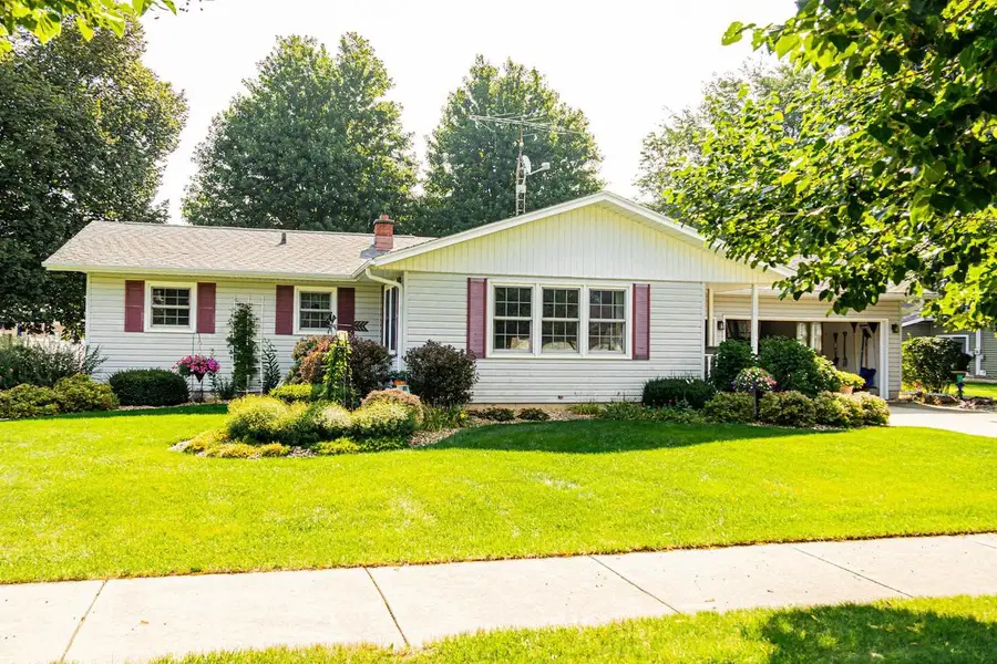 1904 W 7th Avenue, Brodhead, WI 53520 - #3