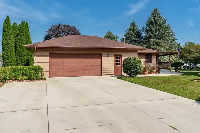 402 N Pine Street, Orfordville, WI 53576 - #2