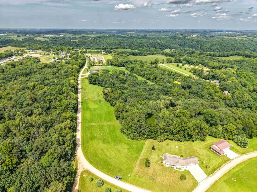 5016 Starlight Lane, Cassville, WI 53806 - #3