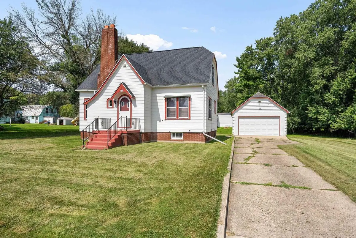 457 W John Street, Markesan, WI 53946 - #1