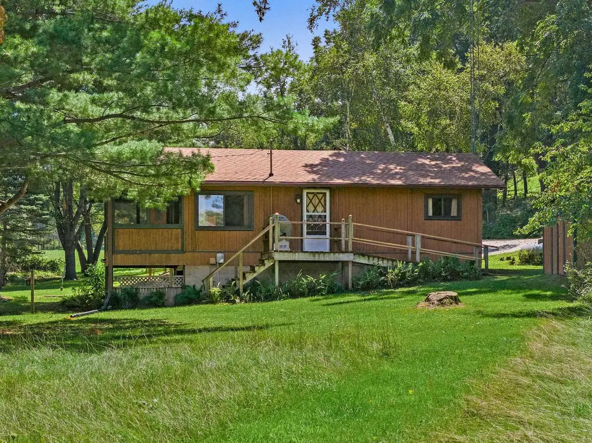 S1117 Hopi Court, La Valle, WI 53941 - #1