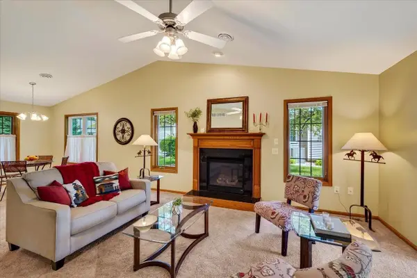 640 Springbrook Circle, Deforest, WI 53532