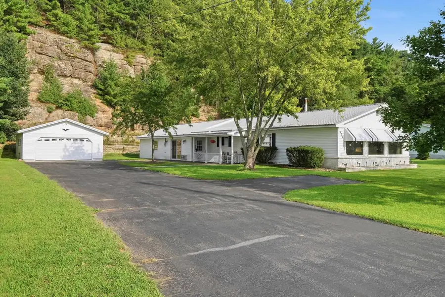 630 Center Street, Wonewoc, WI 53968 - #2