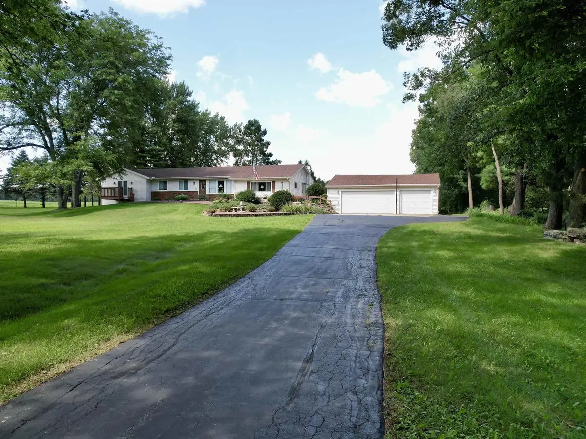 6830 W Saint Lawrence Avenue, Beloit, WI 53511 - #1