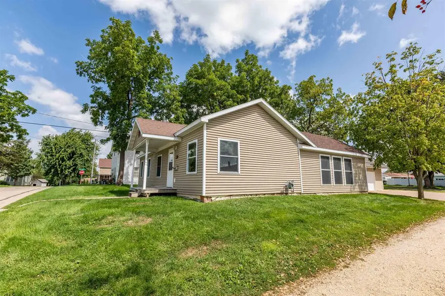 109 N Rogers Street, Dodgeville, WI 53533 - #2