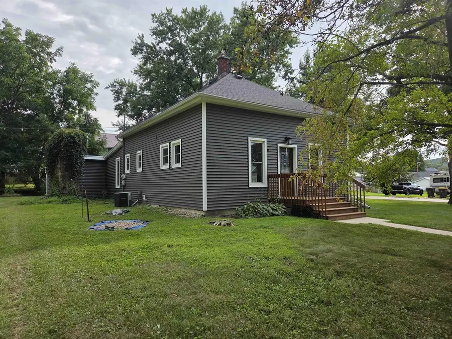 515 E Kinder Street, Richland Center, WI 53581 - #3