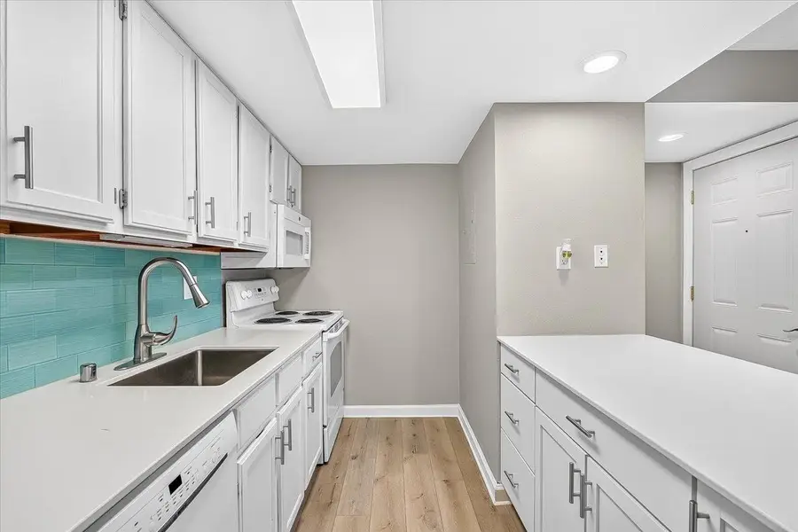 539 D'ONOFRIO Drive #1, Madison, WI 53719 - #3