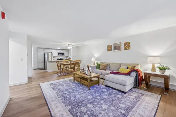 7401 Century Place #9, Middleton, WI 53562