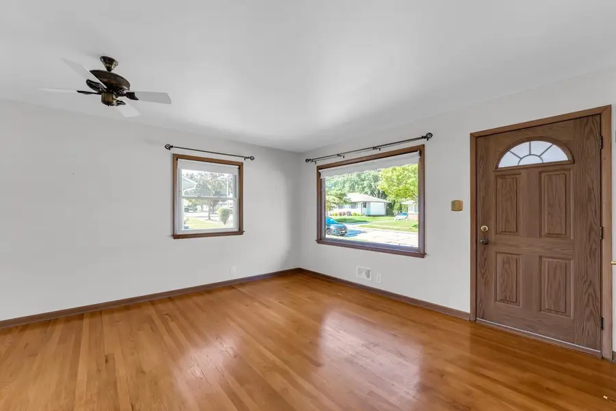 4418 Kentucky Avenue, Milwaukee, WI 53221 - #3